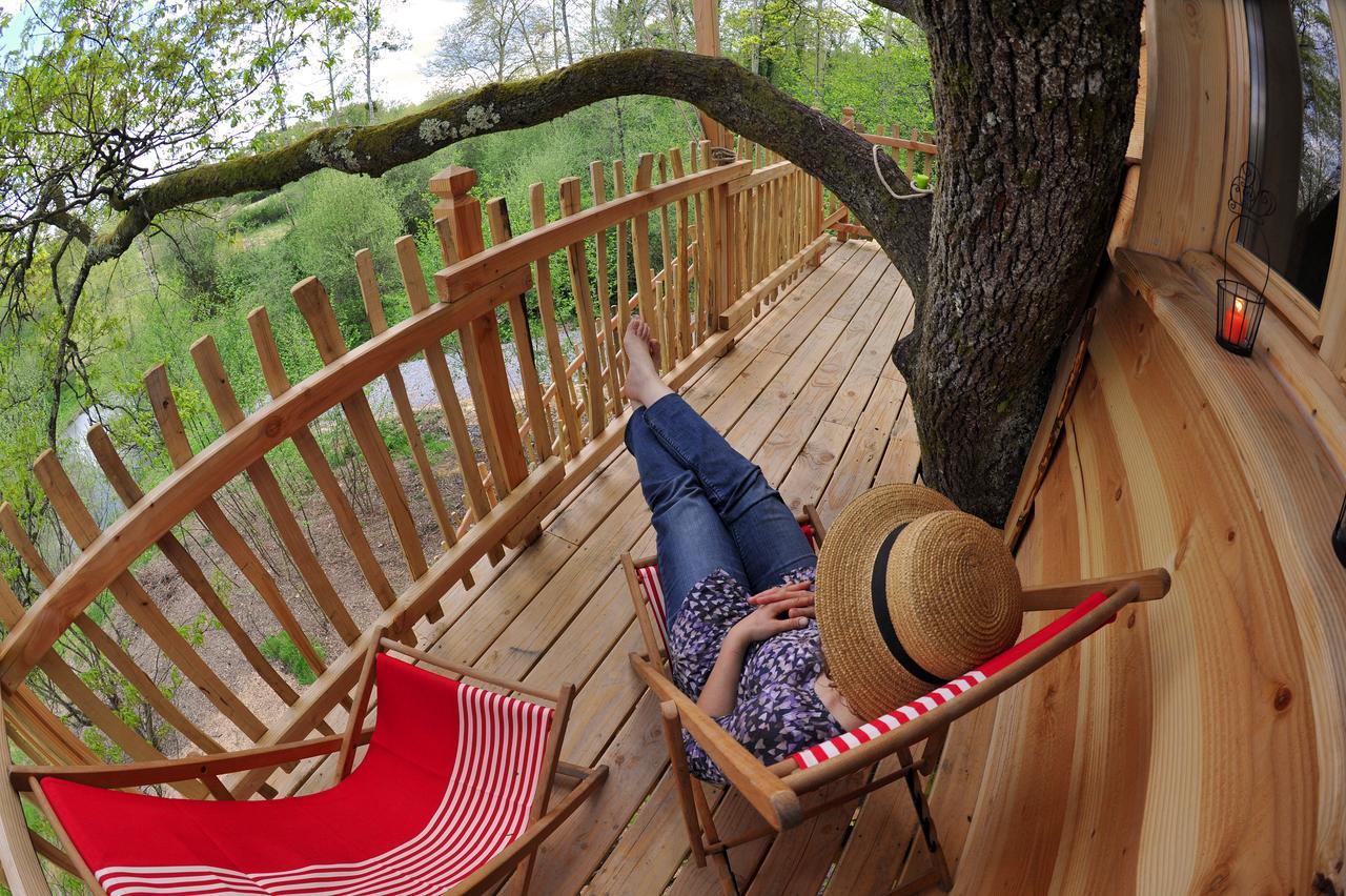 La Cabane Du Vieux Chene Susmiou Bagian luar foto