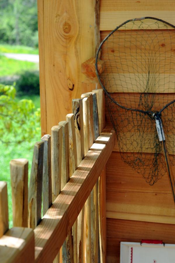La Cabane Du Vieux Chene Susmiou Bagian luar foto